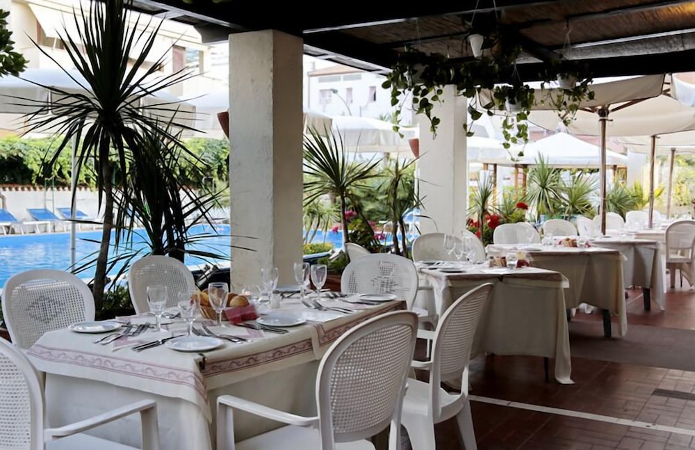 hotel la playa