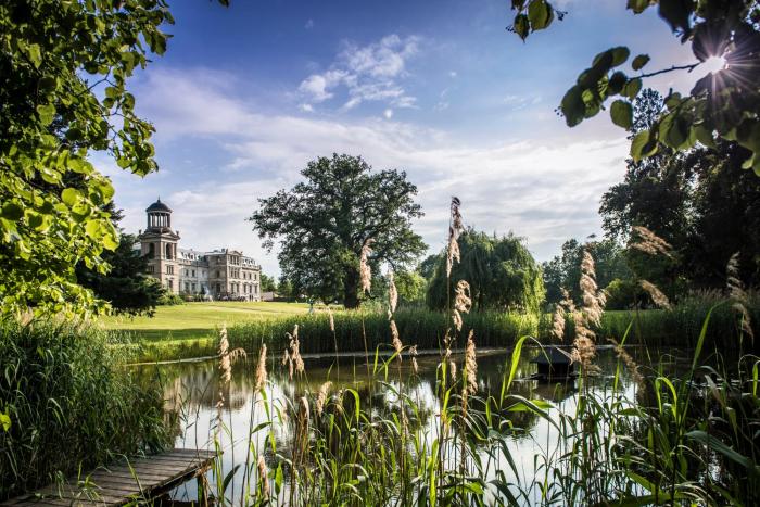 schloss mit park kaarz