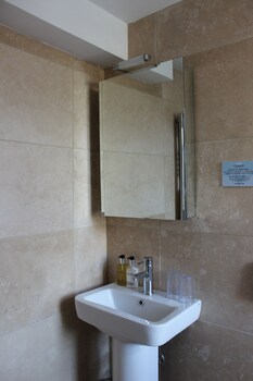 invergarry room only guest house for adults