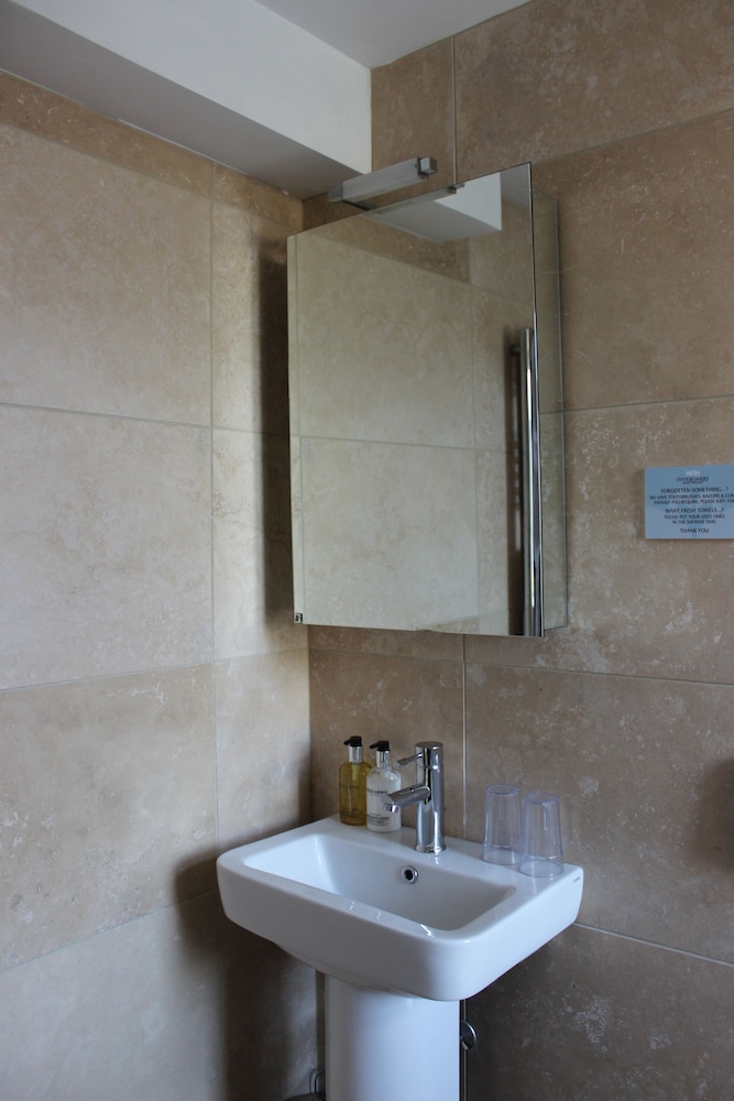 invergarry room only guest house for adults