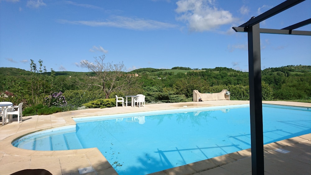 hotel la bastie d urfe