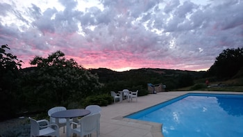 Hotel La Bastie D Urfe,Bessonies>>Aveyron,3 star