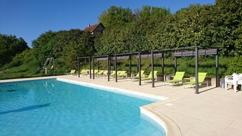 hotel la bastie d urfe