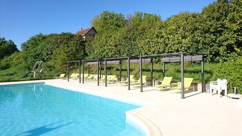hotel la bastie d urfe