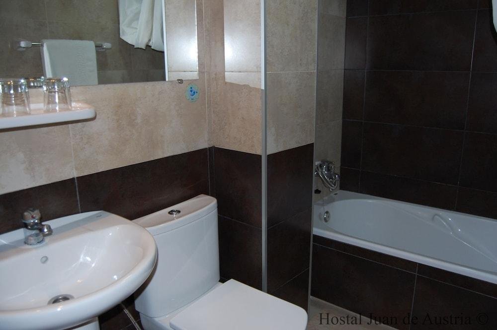 hostal juan de austria