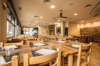 Casa Jacinto Pamplona,Near Monasterio Viejo De San Pedro,1 star