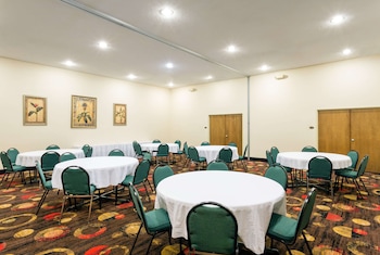 days inn by wyndham lexington