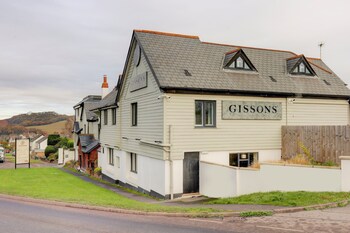oyo the gissons hotel