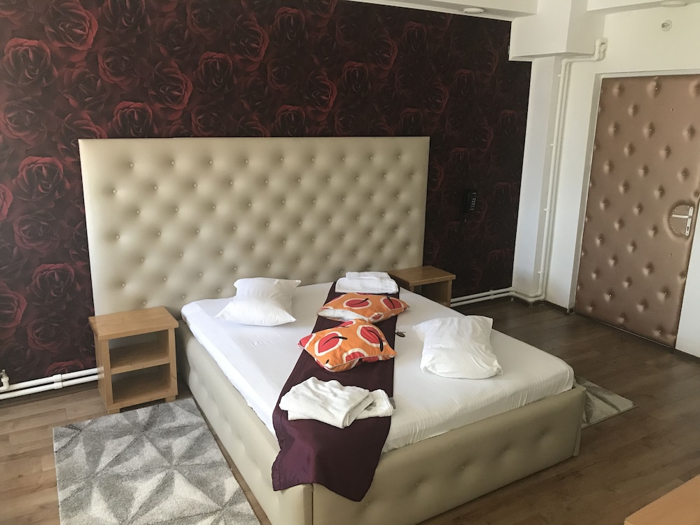 hotel funnytime