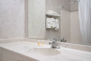 days inn by wyndham fargo casselton