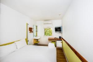 ibis budget st peters