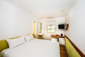 ibis budget st peters