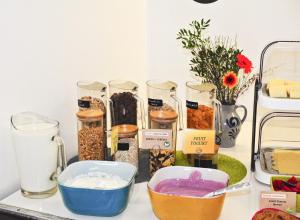 five elements hostel