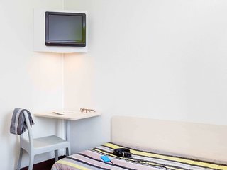 Hotelf1 Roissy Cdg,Goussainville>>Charles De Gaulle Airport,1 star