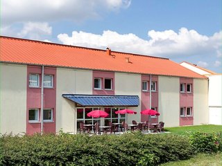 Ibis Budget Nuits Saint Georges,Rue Ch.-A Arnoultrond-Point De L'europe,2 star
