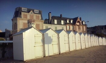 hotel des falaises
