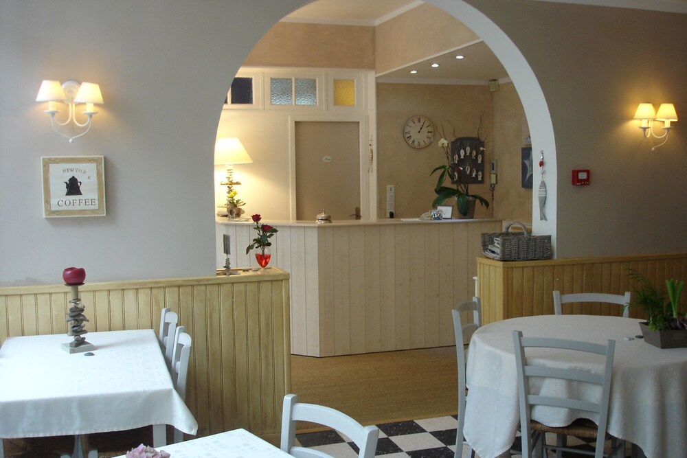 hotel des falaises