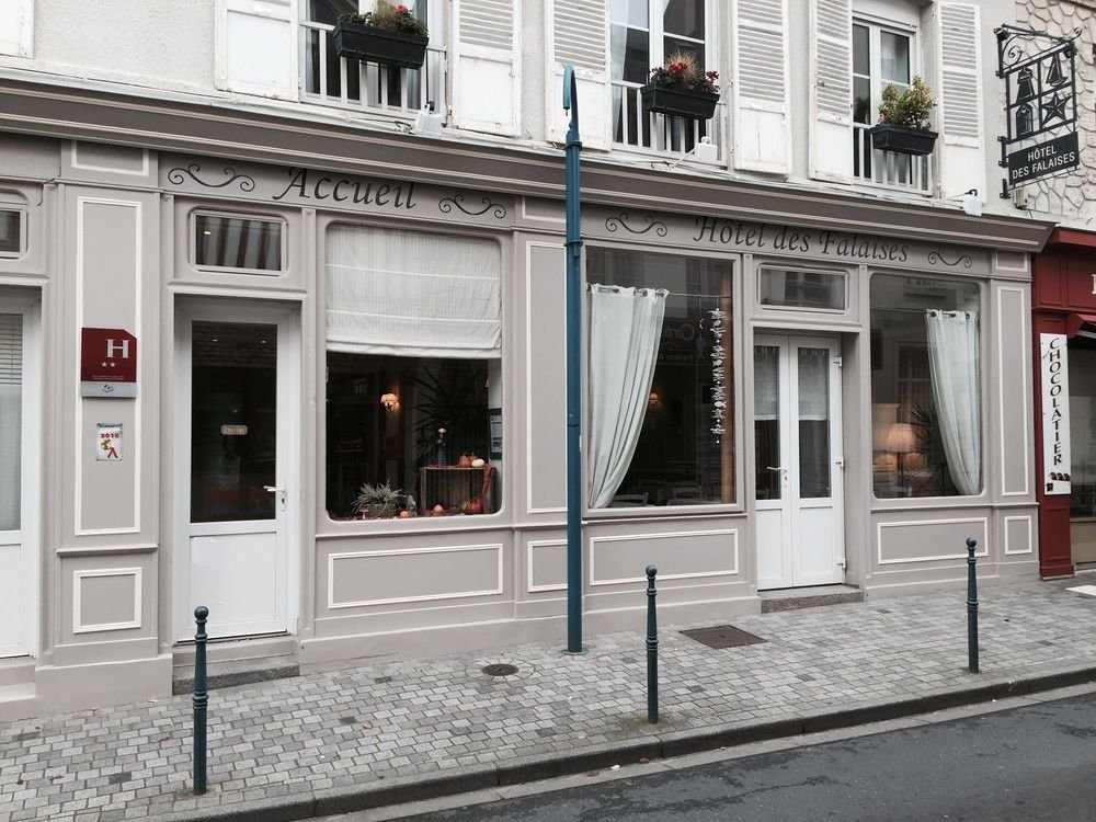 hotel des falaises