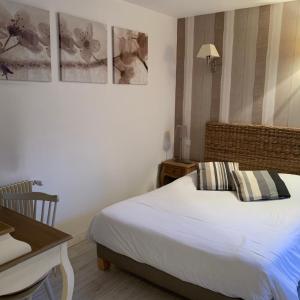 hotel des falaises