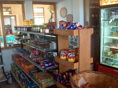 chrissa camping rooms and bungalows