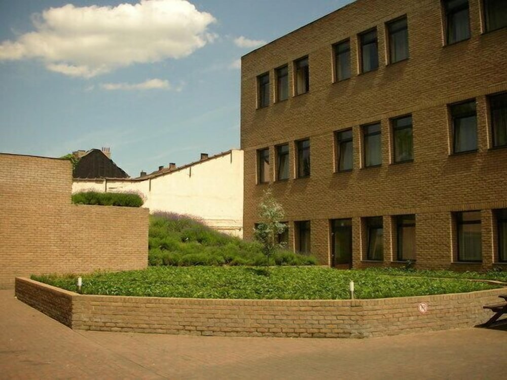 condo gardens brussels