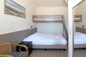 hotel cecil
