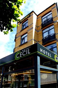 hotel cecil