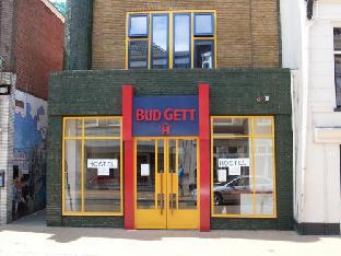 bud gett hostels