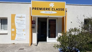 premiere classe avignon courtine