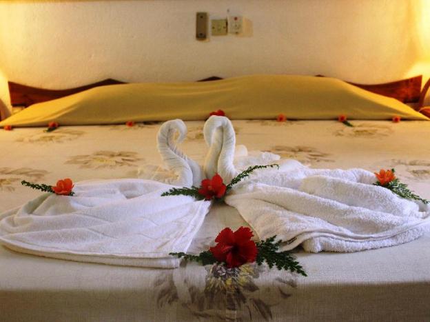 romance bungalows