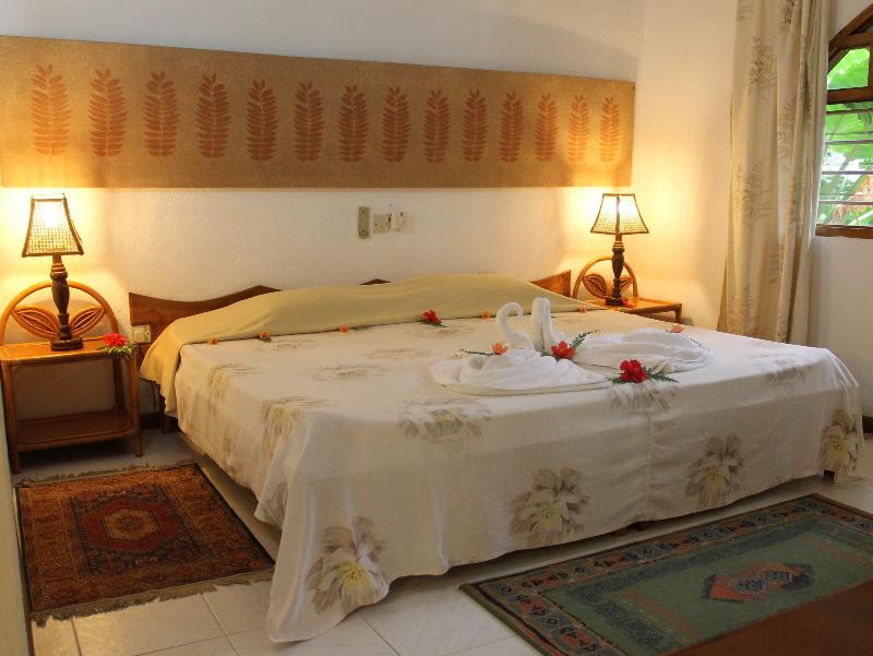 romance bungalows
