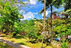 romance bungalows