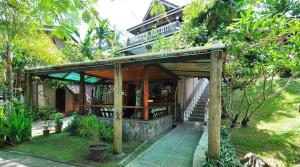 romance bungalows