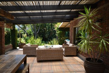 Aziza Guesthouse,George>>Garden Route,4 star