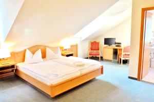 Hotel Alttolkewitzer Hof Dresden,In Dresden (Laubegast),3 star