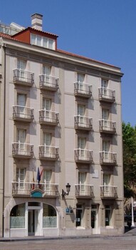 Hotel Asturias,Cefontes>>Asturias,4 star