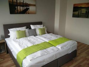 Art Inn Hotel Dinslaken,Dusseldorf>>Dinslaken,3 star
