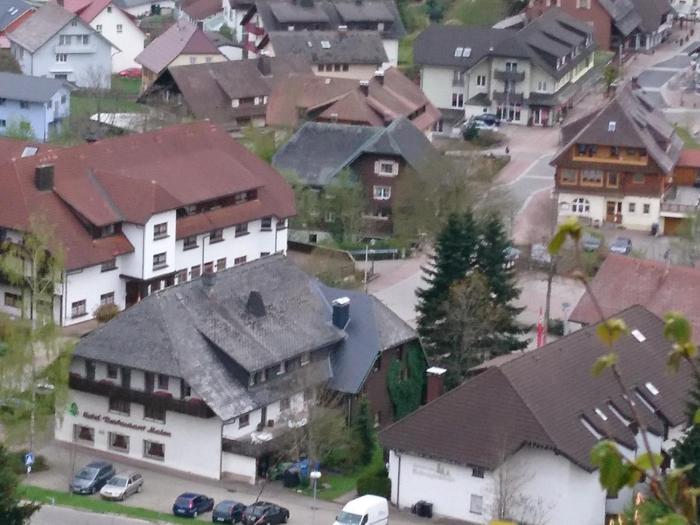 hotel restaurant maien