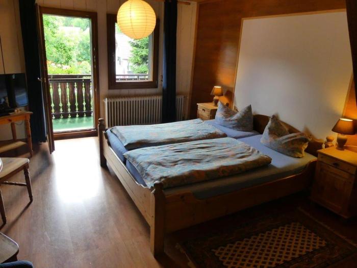 hotel restaurant maien