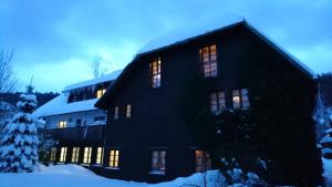 hotel restaurant maien