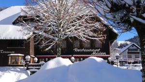 hotel restaurant maien