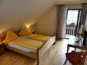 hotel restaurant maien