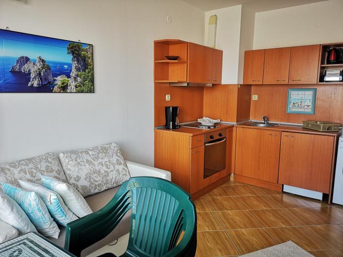 complex golden dreams