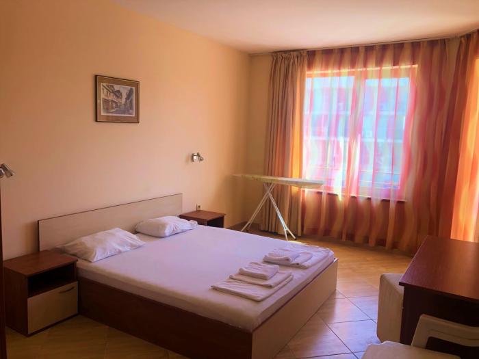 complex golden dreams