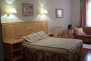 Victoria,Jaen Province>>Jaen,3 star