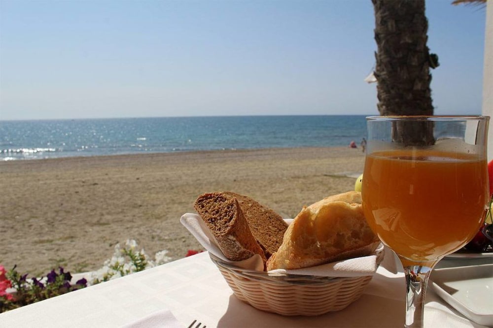 hospedium hotel continental