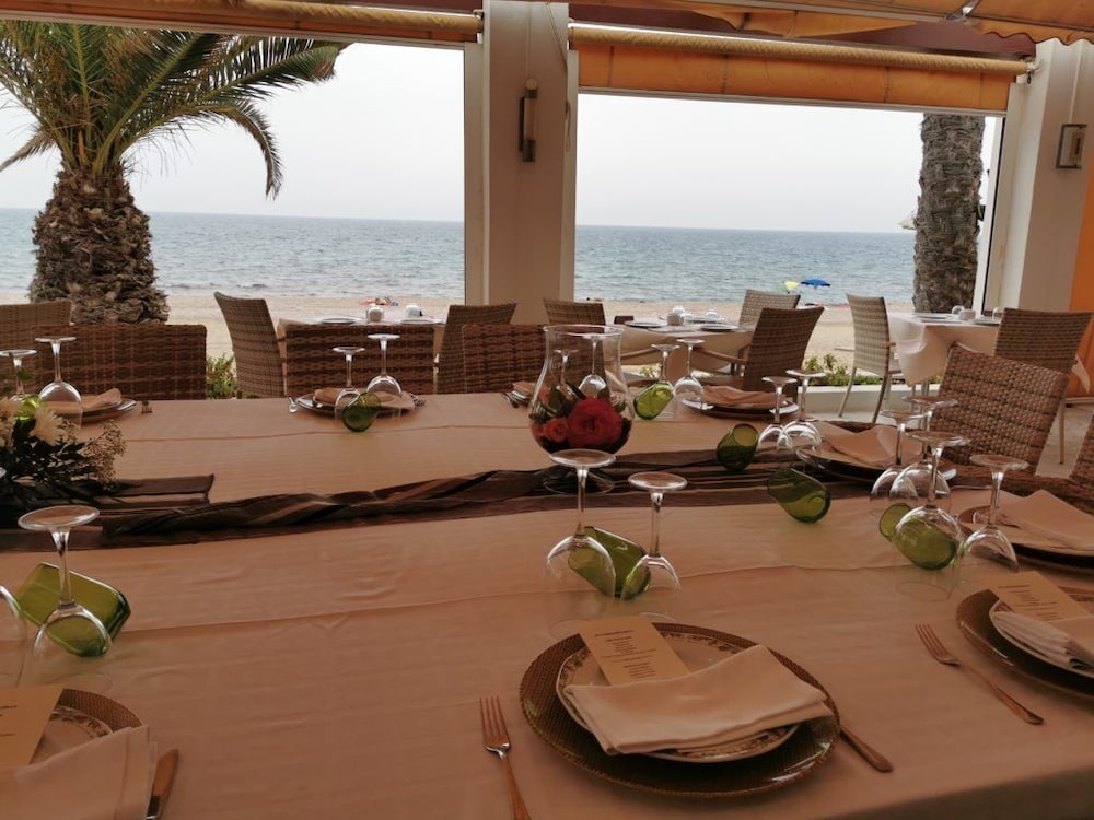 hospedium hotel continental