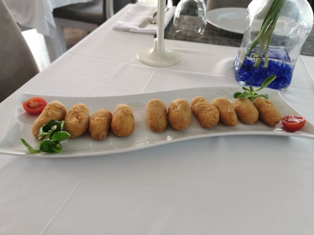 hospedium hotel continental