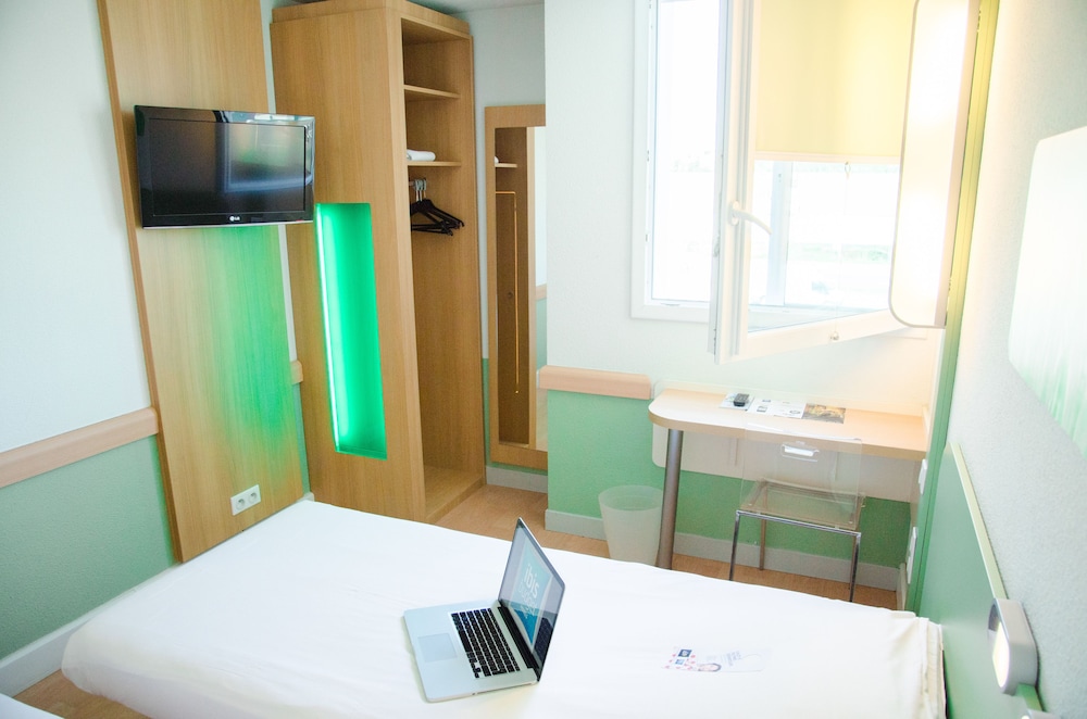 ibis budget aeroport le bourget garonor
