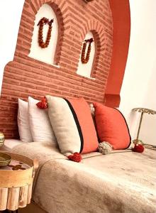 riad lauriers blancs